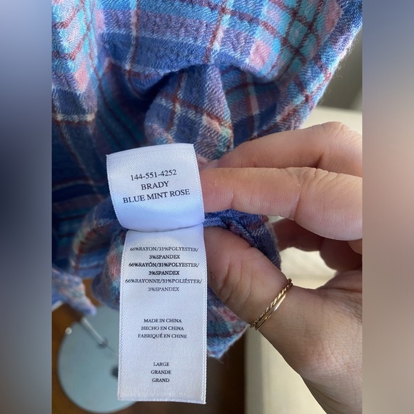 Women’s Rails long sleeve Brady Button-down Shirt in blue mint rose plaid large - Picture 5 of 5